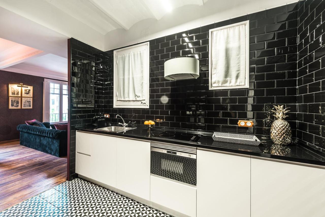 เดอะ สวีทส์ บาร์เซโลน่า Apartment บาร์เซโลนา ภายนอก รูปภาพ